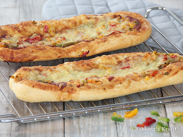 Pizza stokbroodje bake-off