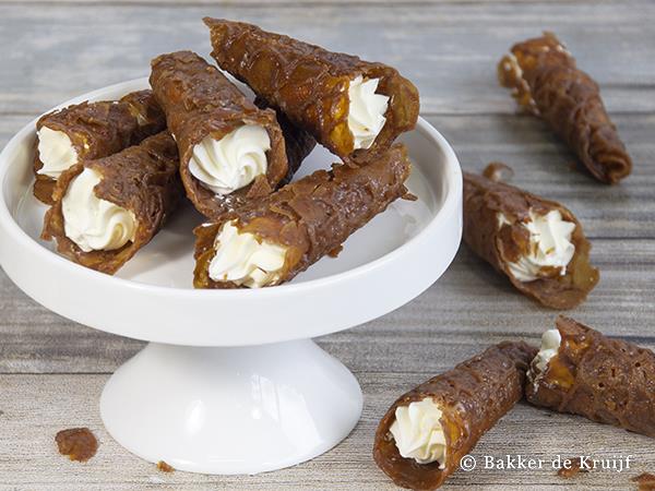 Crème hoorntjes (10 stuks)
